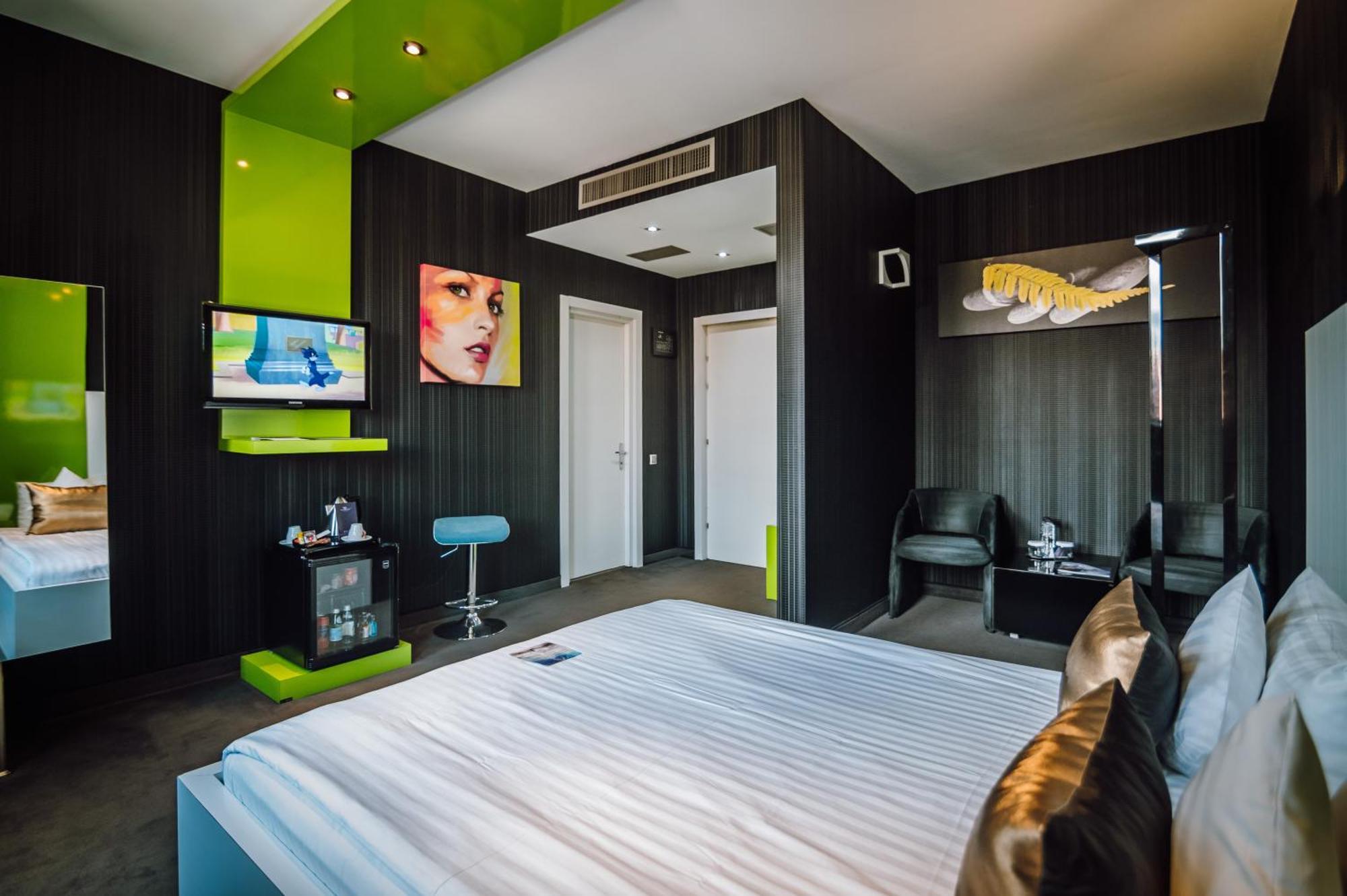 Târgu-Mureş Plaza V Executive Hotel מראה חיצוני תמונה