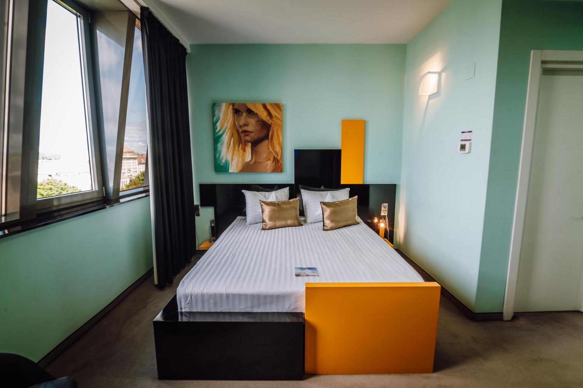 Târgu-Mureş Plaza V Executive Hotel מראה חיצוני תמונה