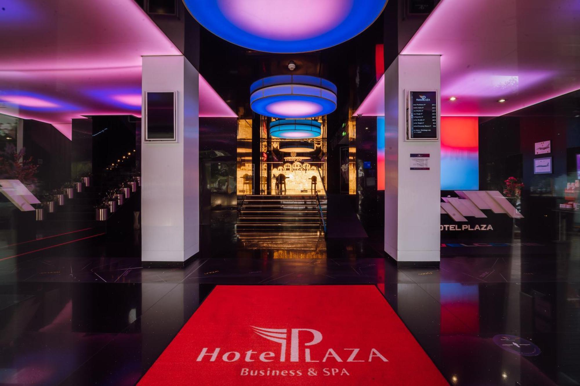 Târgu-Mureş Plaza V Executive Hotel מראה חיצוני תמונה