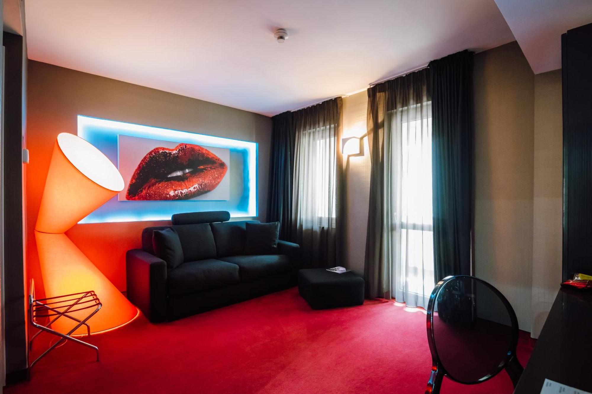 Târgu-Mureş Plaza V Executive Hotel מראה חיצוני תמונה