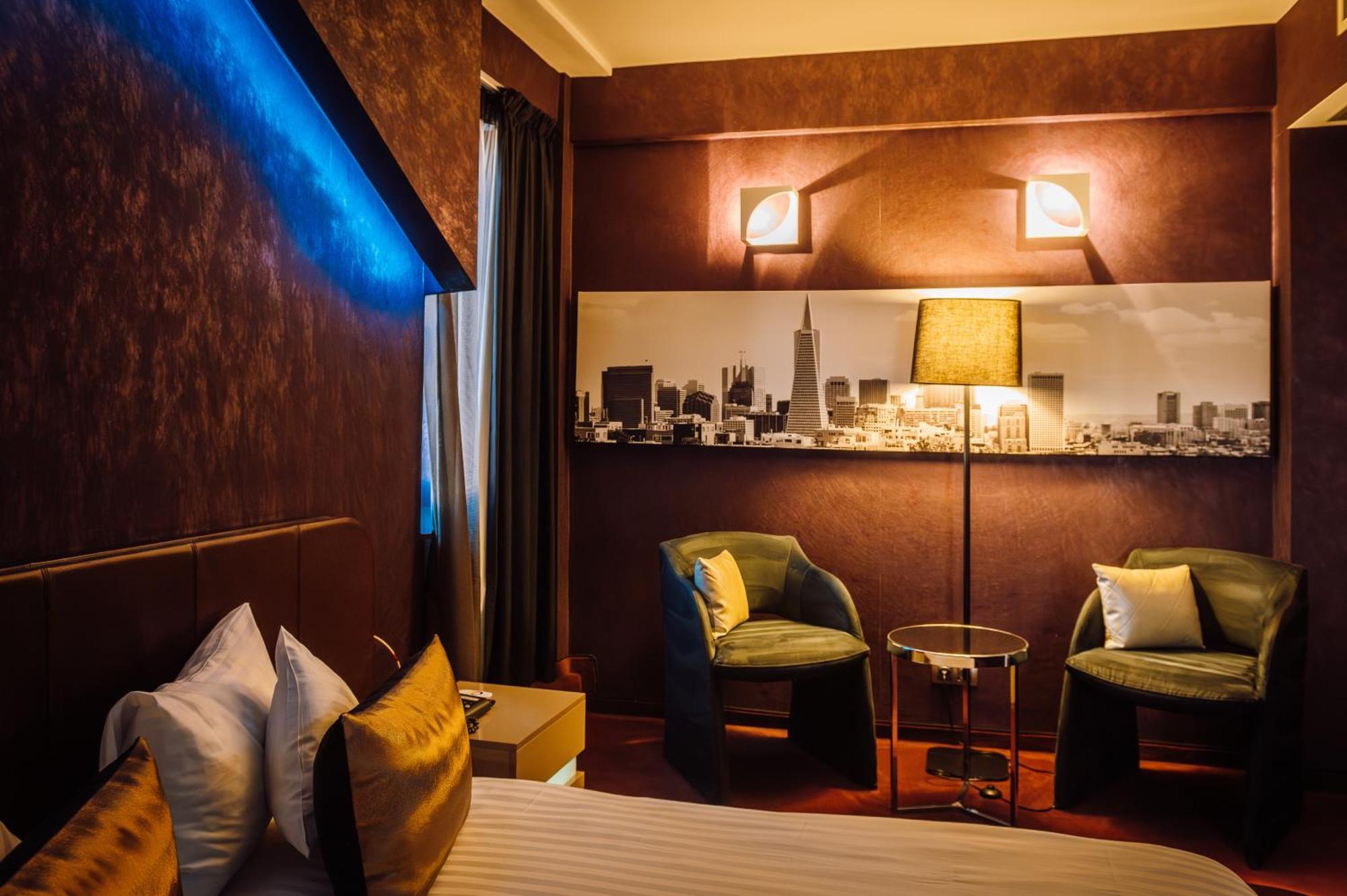 Târgu-Mureş Plaza V Executive Hotel מראה חיצוני תמונה