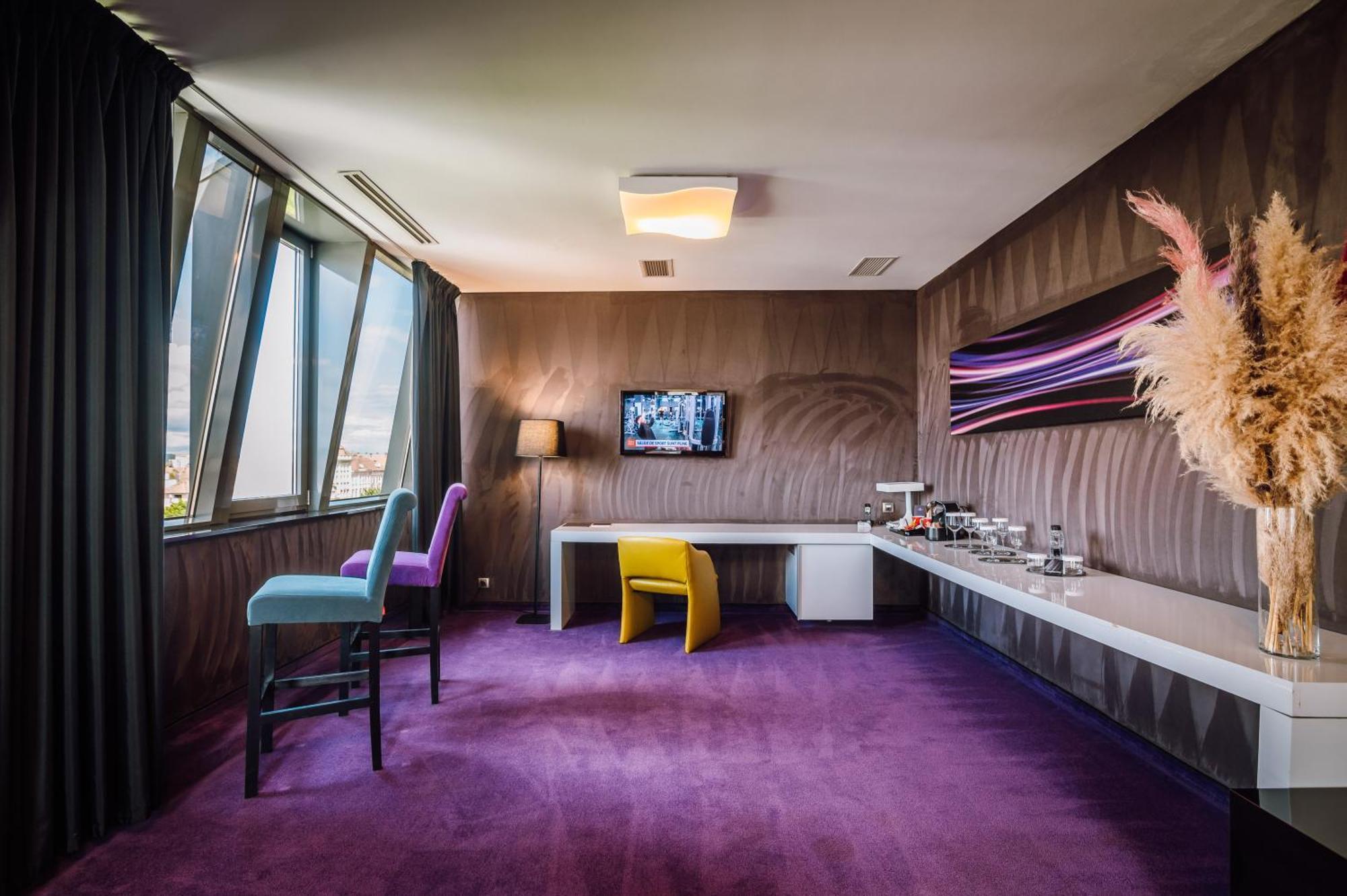 Târgu-Mureş Plaza V Executive Hotel מראה חיצוני תמונה